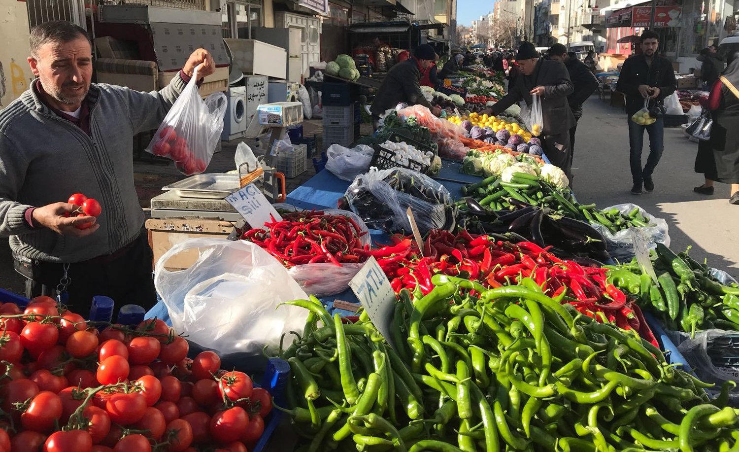 Sebze ve meyve pazarı